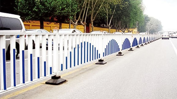 公路護欄